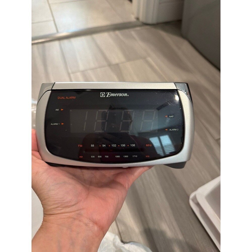Emerson alarm clock radio